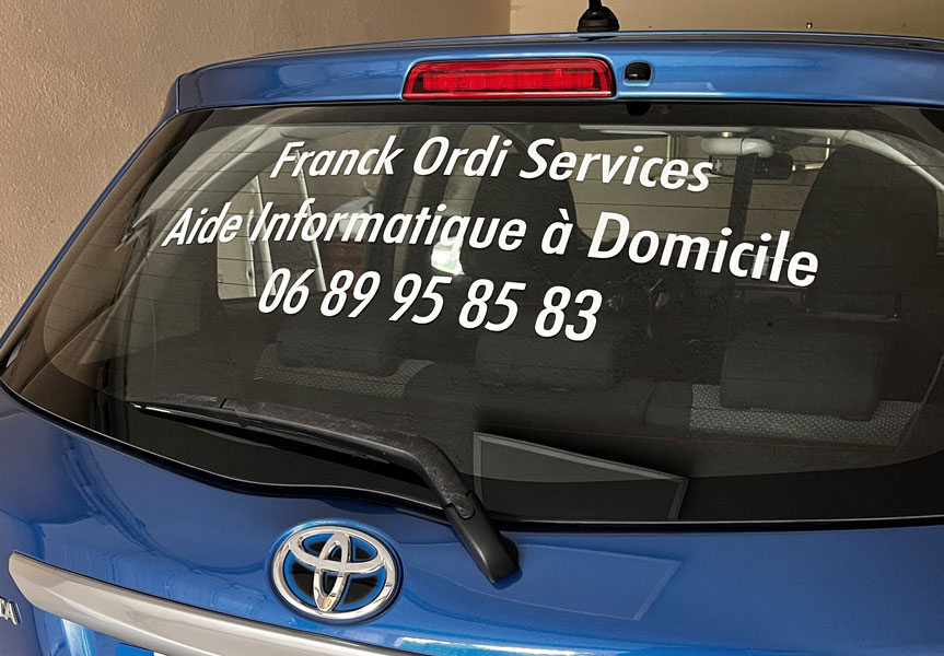 Autocollant vitre voiture